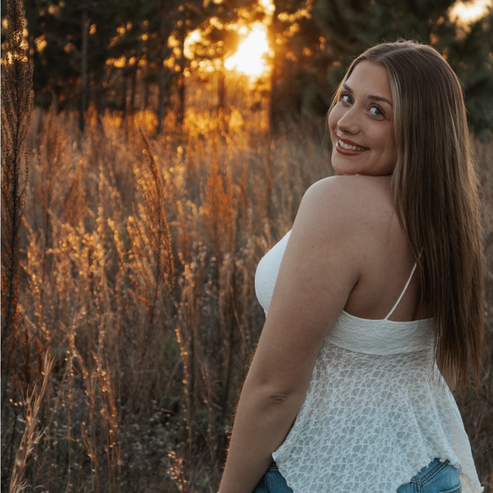 Meet your Posher, Emilie